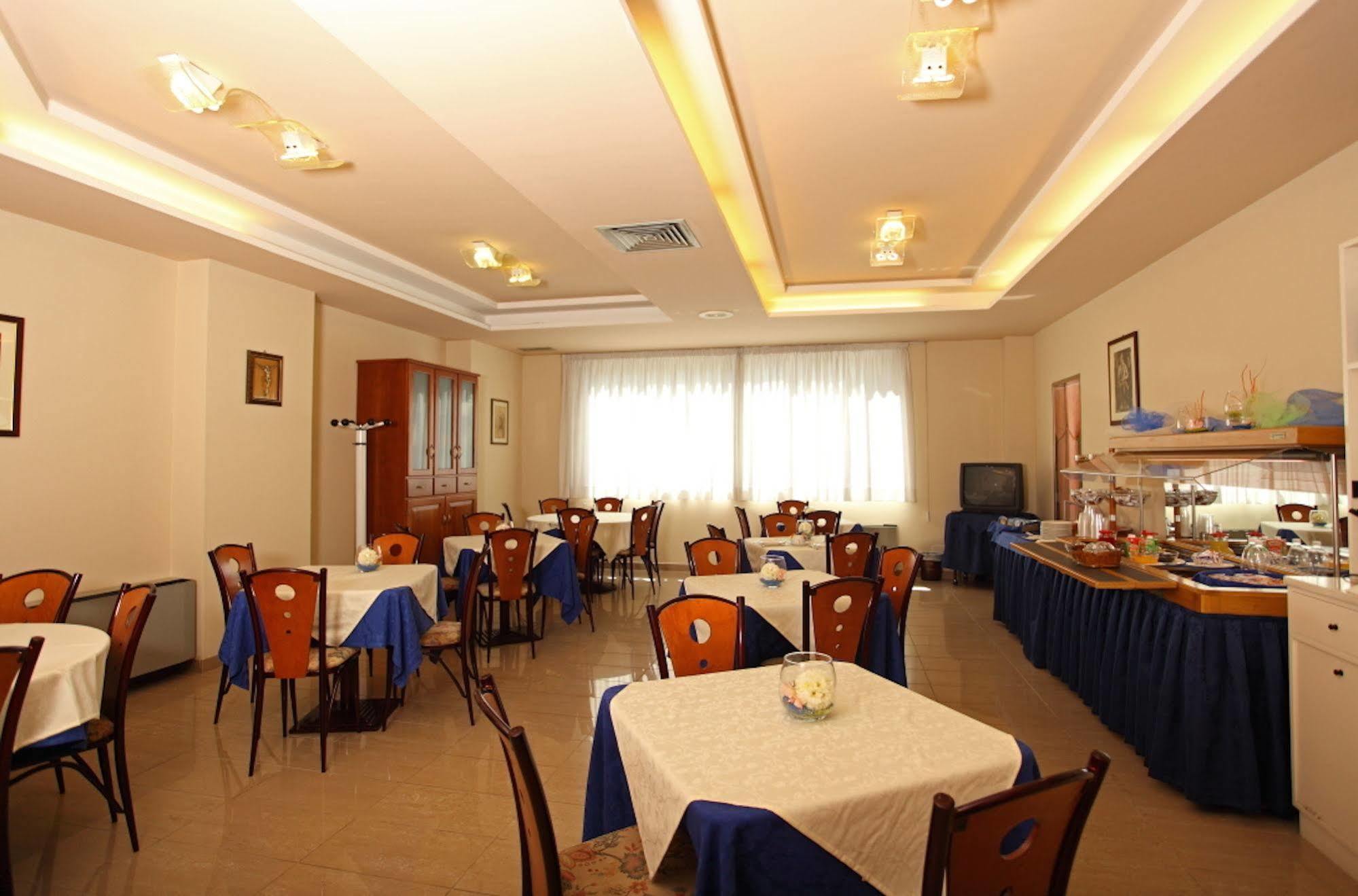 Euro Hotel Пьеве-Санто-Стефано Экстерьер фото